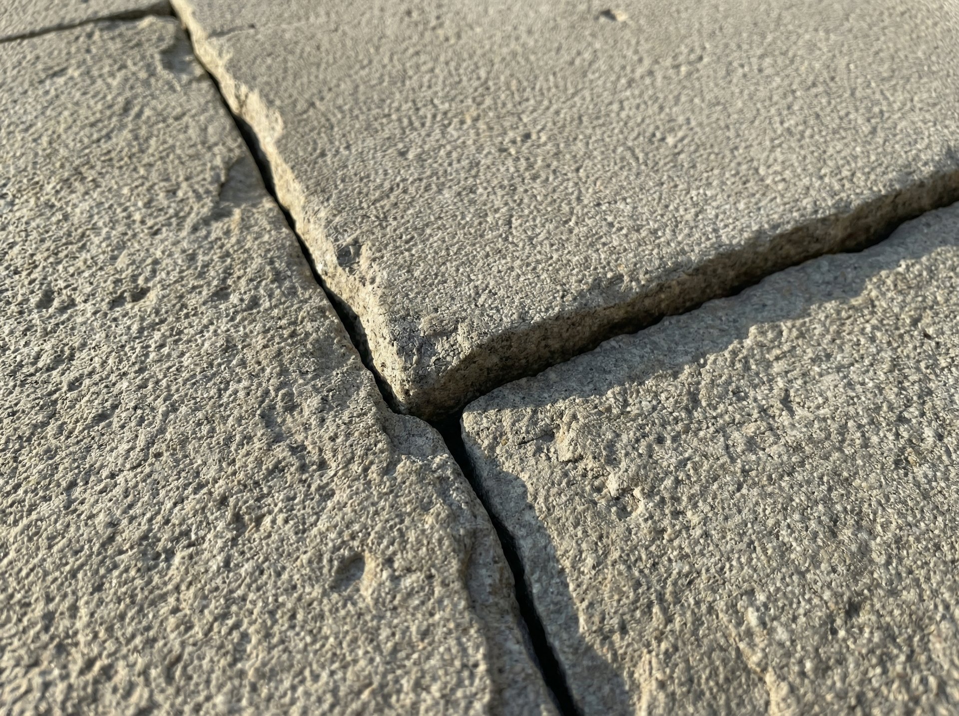 Montravel Rustic — view 3